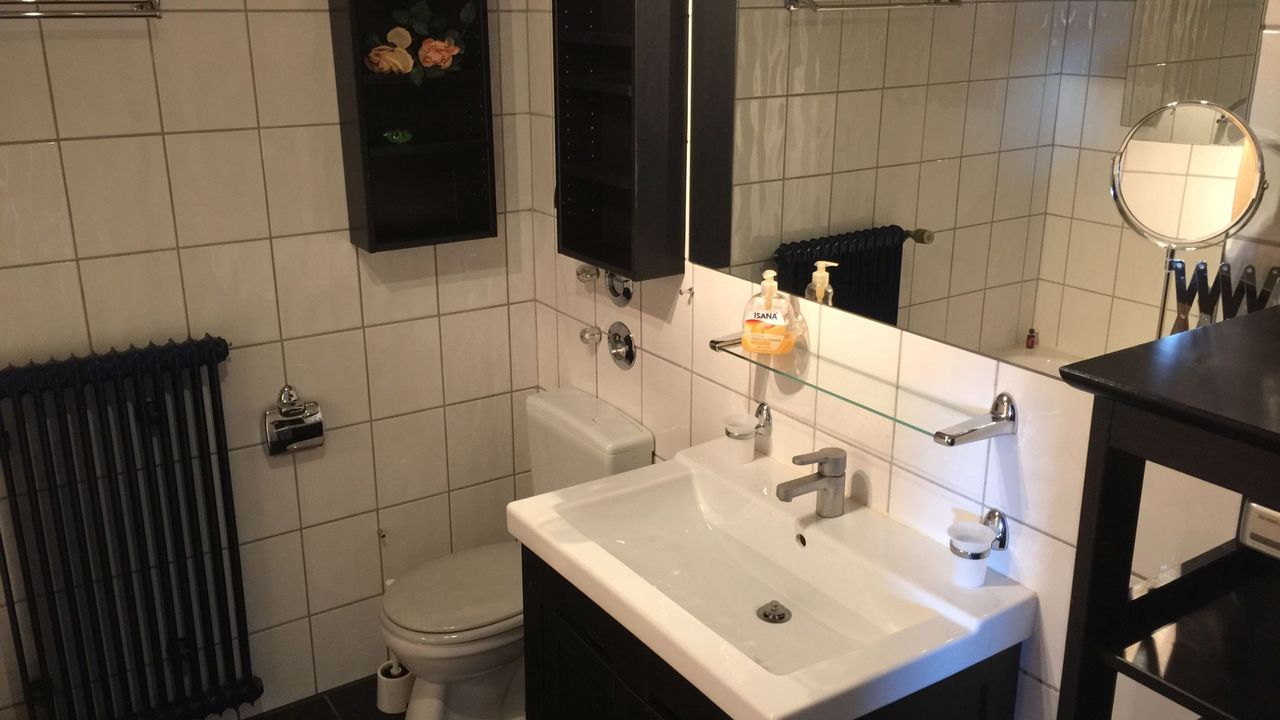 INSIDE, BATHROOM INSIDE, BATHROOM